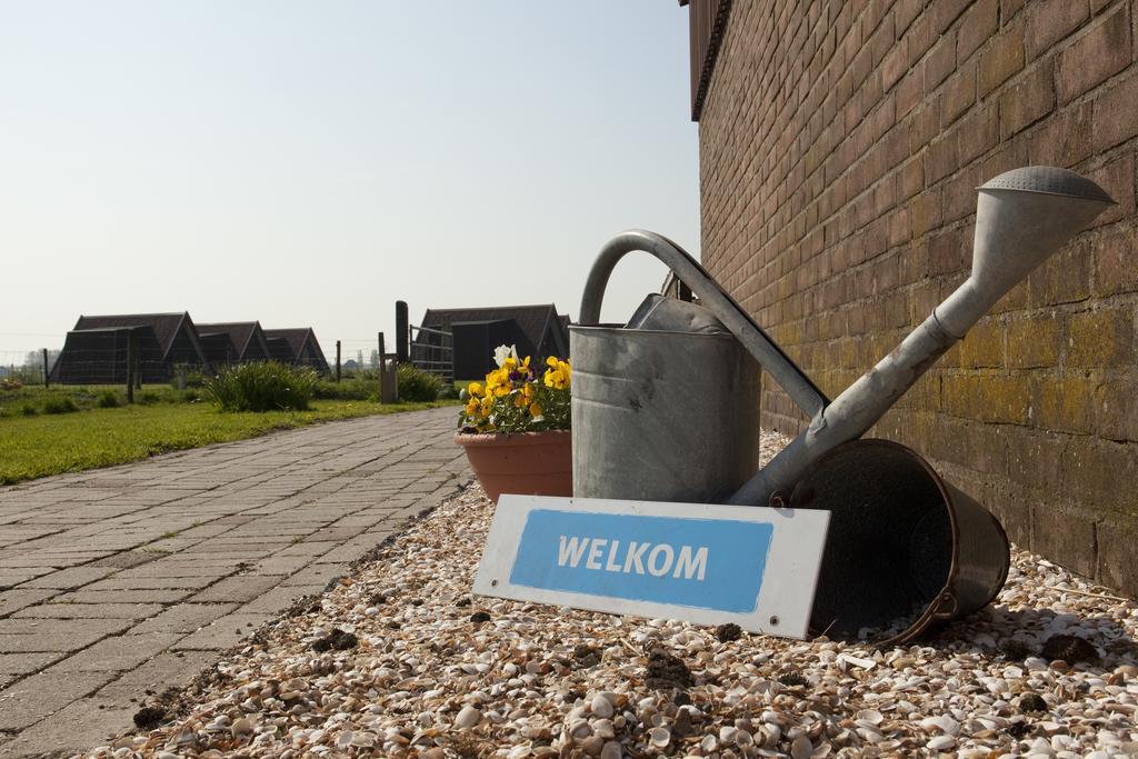 Hotelhuisjes Andijk Værelse billede
